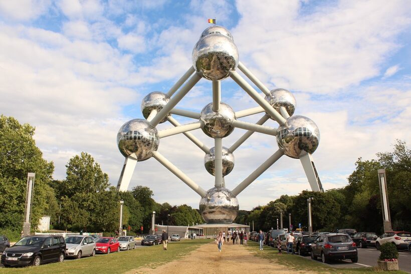 1200px-Atomium,_Brussels,_Belgium